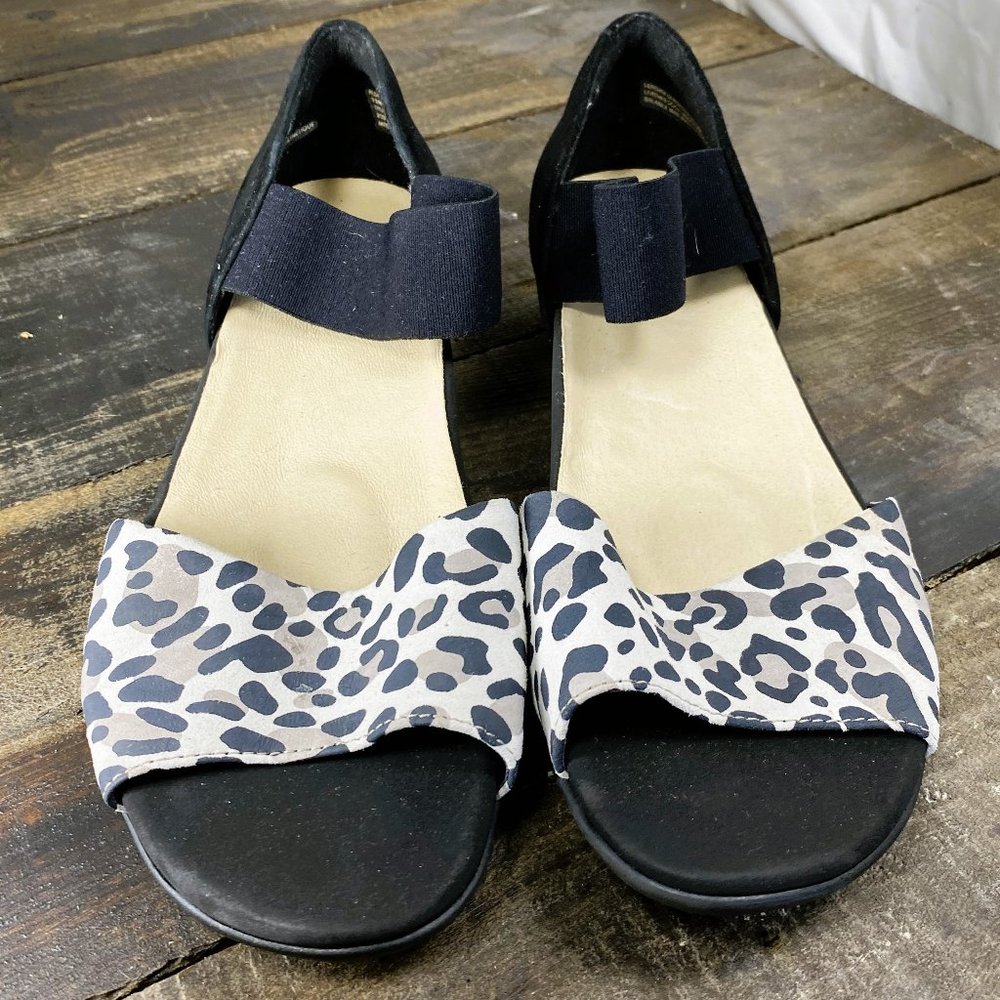 Earth ALDER AMOAA Women's Sandals Size 11M Leopard Print Sandal